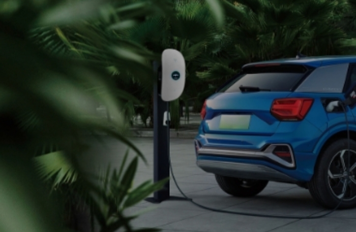 Auto ac charger tourist attraction